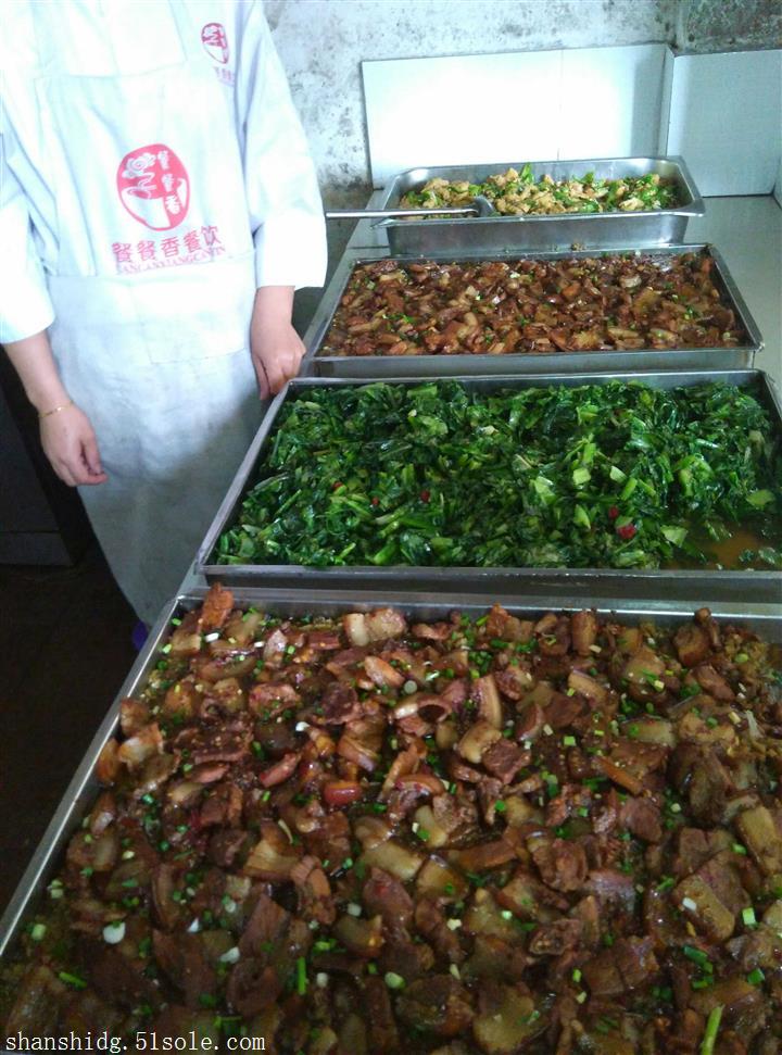 如何通過餐餐香平臺優(yōu)化工廠食堂對外承包的餐飲管理策略